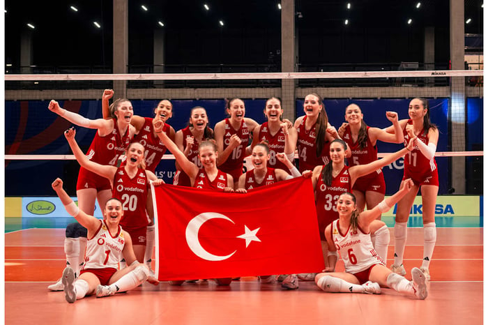 U17 Kız Milli Takımımız Dünya İkincisi! 🇹🇷🥈🏐